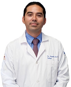 Dr. Alejandro Lira Dale